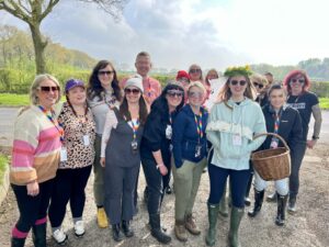 hen party foraging activity